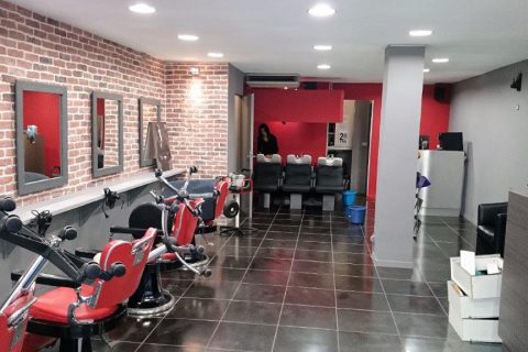 Mur en parement – Salon Benoît Coiffure – Cavaillon